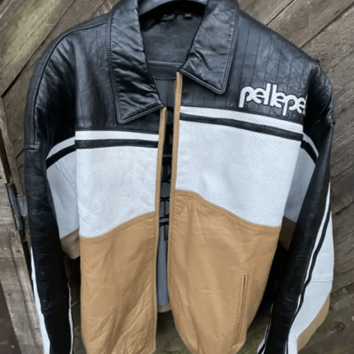 Two side waist pockets.